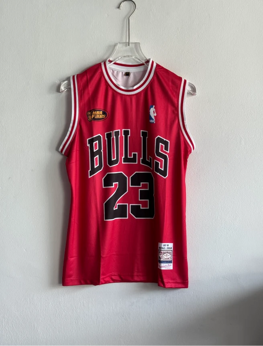 CHICAGO BULLS 1997-98 RED JERSEY JORDAN 23 PREMIUM